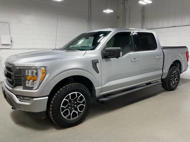 2021 Ford F-150 XLT 4WD photo