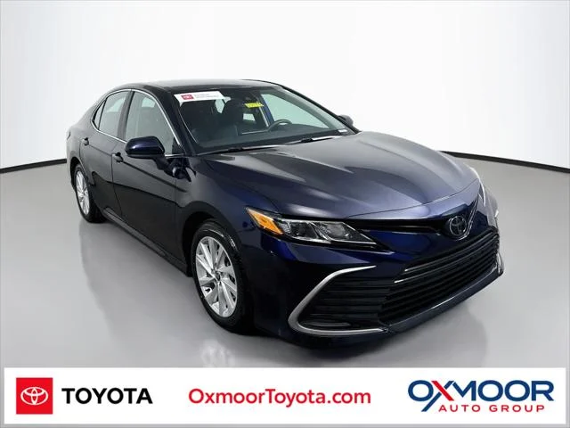 2021 Toyota Camry LE FWD photo