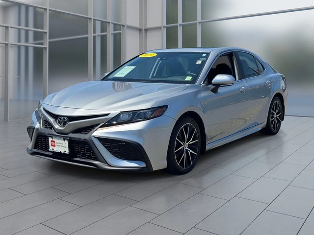 2021 Toyota Camry SE AWD photo