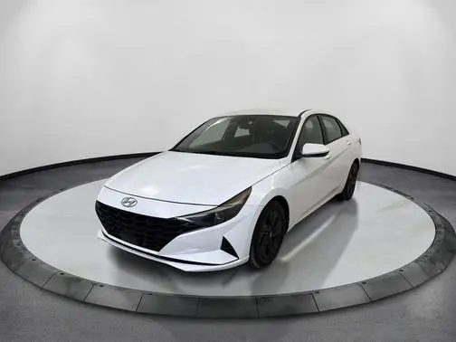 2021 Hyundai Elantra SEL FWD photo