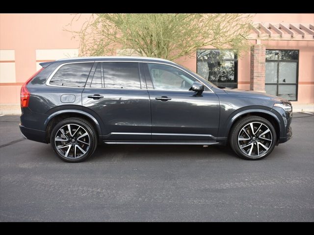 2021 Volvo XC90 Momentum AWD photo