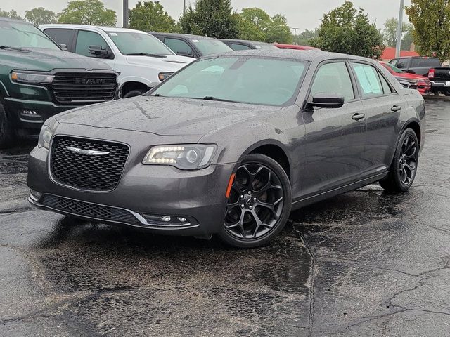 2019 Chrysler 300 300S RWD photo