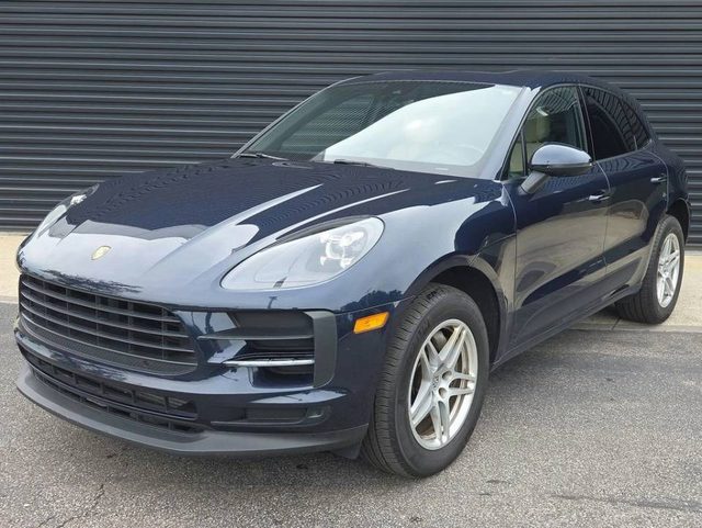 2021 Porsche Macan AWD photo