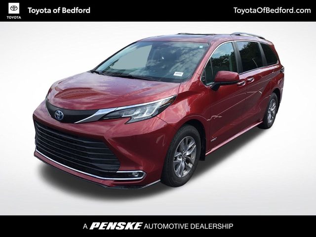 2021 Toyota Sienna XLE AWD photo