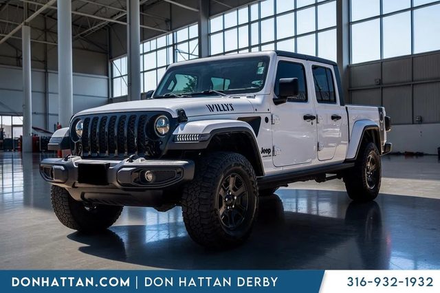 2021 Jeep Gladiator Willys 4WD photo
