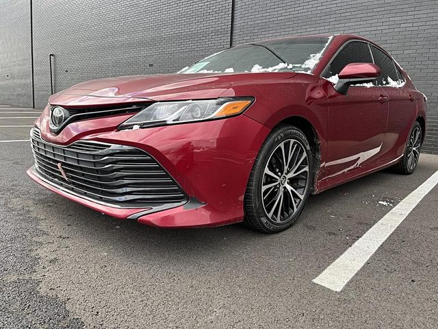 2020 Toyota Camry LE FWD photo
