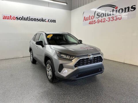 2020 Toyota RAV4 LE AWD photo
