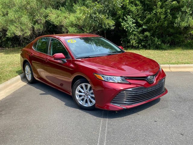 2020 Toyota Camry LE FWD photo