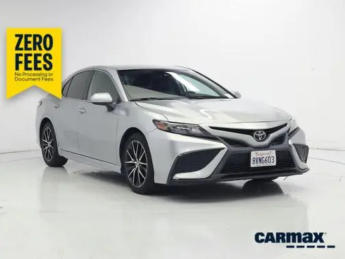 2021 Toyota Camry SE FWD photo
