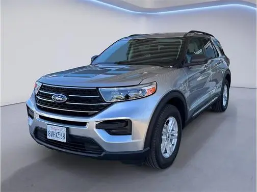 2021 Ford Explorer XLT 4WD photo