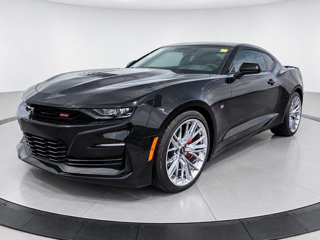 2021 Chevrolet Camaro 1SS RWD photo