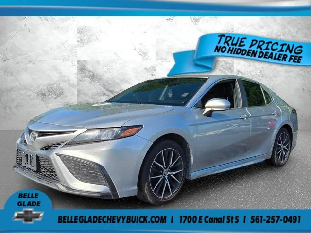 2021 Toyota Camry SE FWD photo