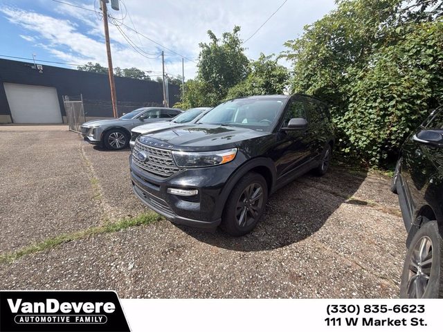2021 Ford Explorer XLT 4WD photo
