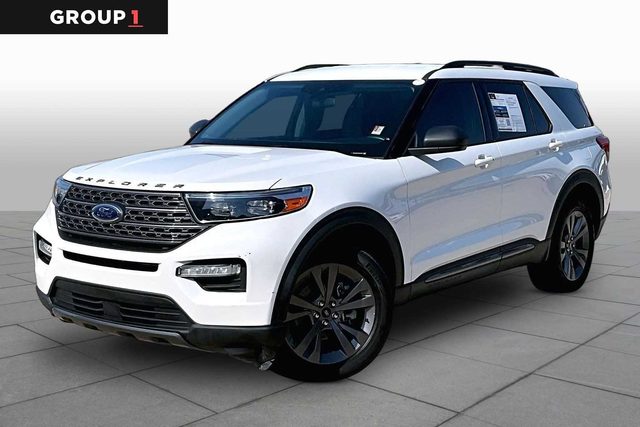 2021 Ford Explorer XLT 4WD photo