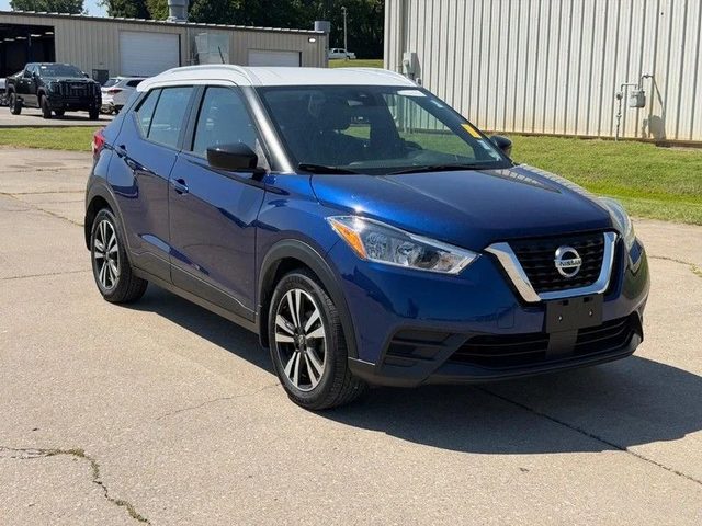 2020 Nissan Kicks SV FWD photo