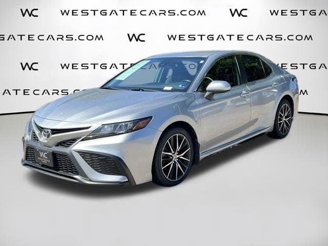 2021 Toyota Camry SE FWD photo
