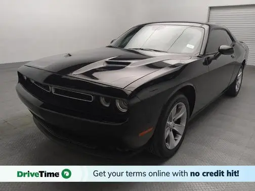 2019 Dodge Challenger SXT RWD photo