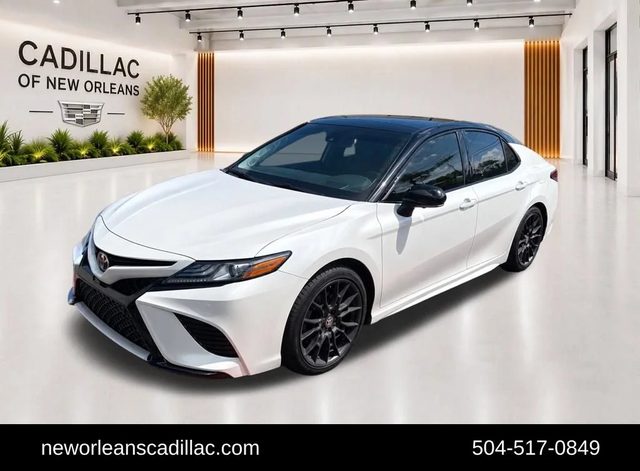 2019 Toyota Camry XSE FWD photo