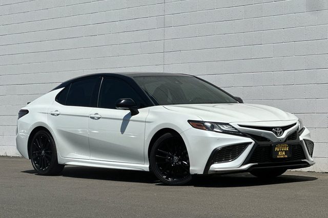 2021 Toyota Camry XSE V6 FWD photo
