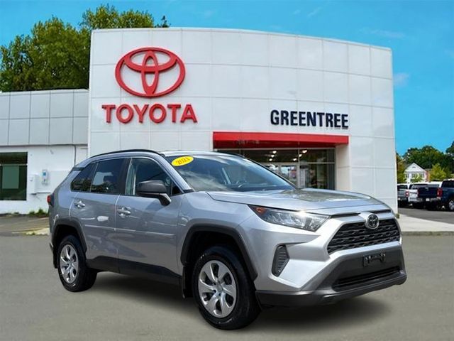 2021 Toyota RAV4 LE AWD photo