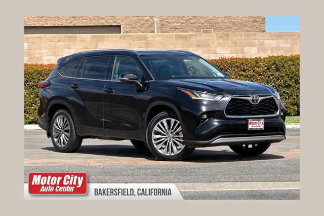 2021 Toyota Highlander Platinum FWD photo