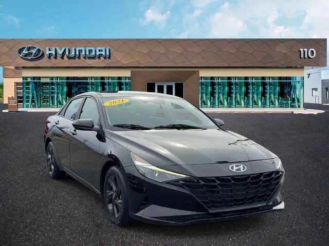 2021 Hyundai Elantra SEL FWD photo