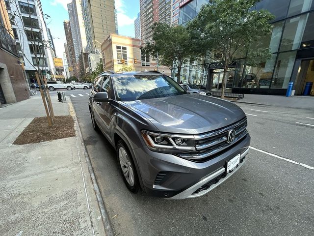 2021 Volkswagen Atlas 2.0T SE w/Technology AWD photo