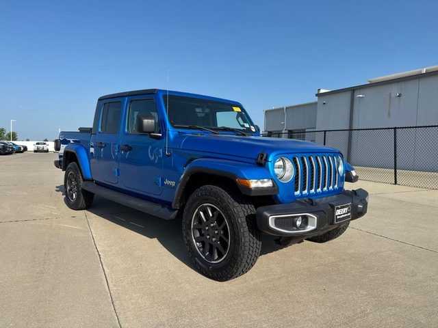 2021 Jeep Gladiator Overland 4WD photo