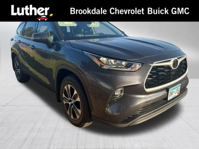 2020 Toyota Highlander XLE AWD photo