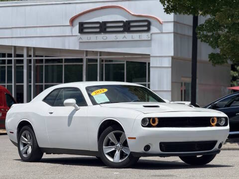 2019 Dodge Challenger SXT RWD photo