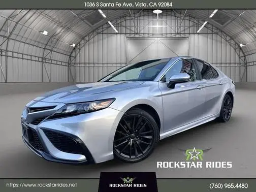 2021 Toyota Camry SE FWD photo