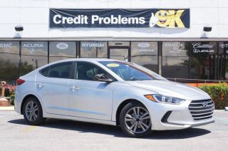 2017 Hyundai Elantra SE FWD photo