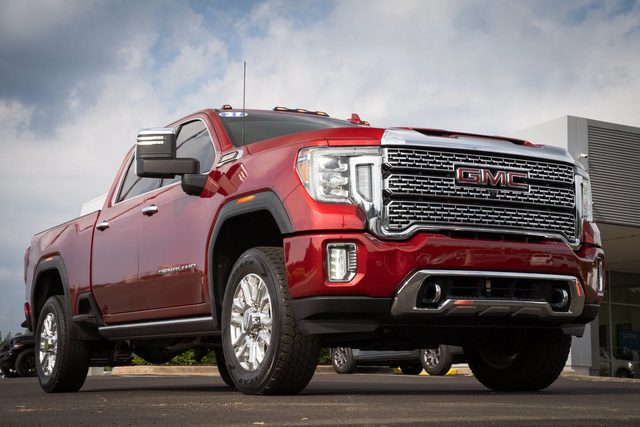 2021 GMC Sierra 2500HD Denali 4WD photo