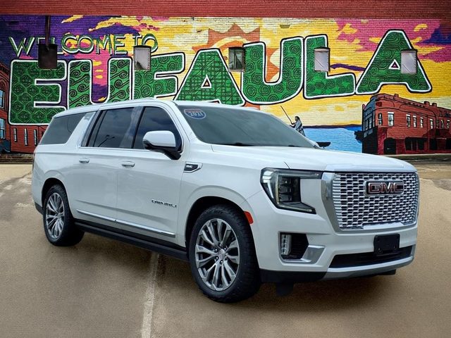 2021 GMC Yukon XL Denali 4WD photo