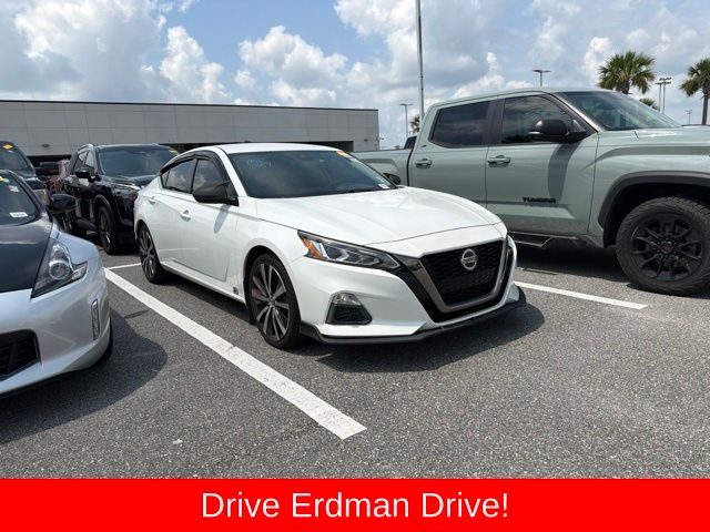 2021 Nissan Altima 2.5 SR FWD photo