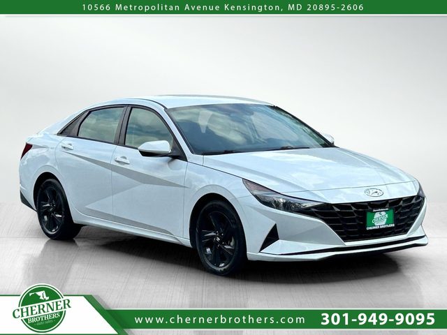 2021 Hyundai Elantra SEL FWD photo