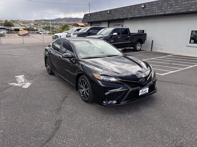 2021 Toyota Camry SE FWD photo