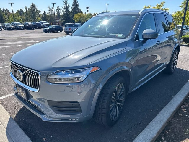 2021 Volvo XC90 Momentum AWD photo