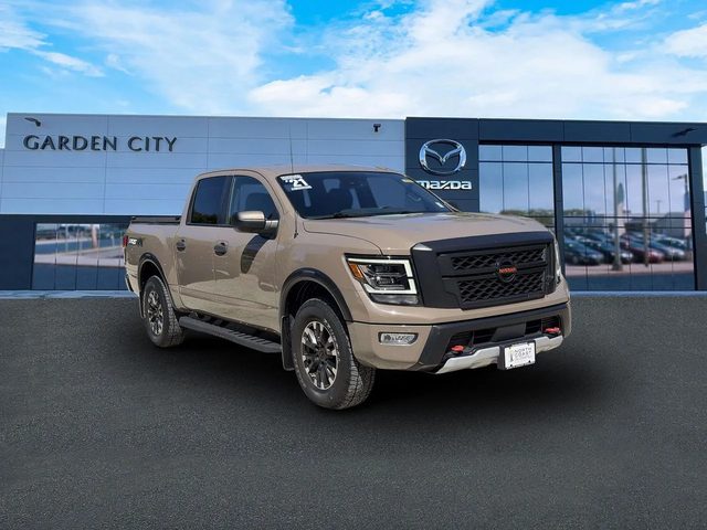 2021 Nissan Titan PRO-4X 4WD photo