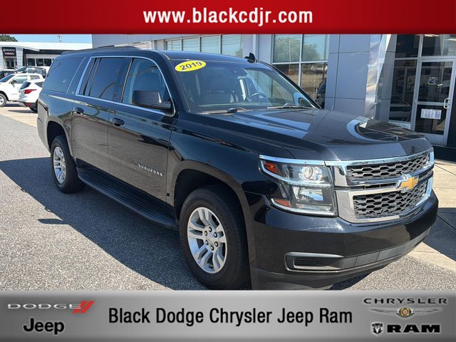 2019 Chevrolet Suburban LT 4WD photo