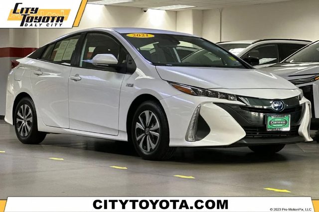 2021 Toyota Prius Prime LE FWD photo