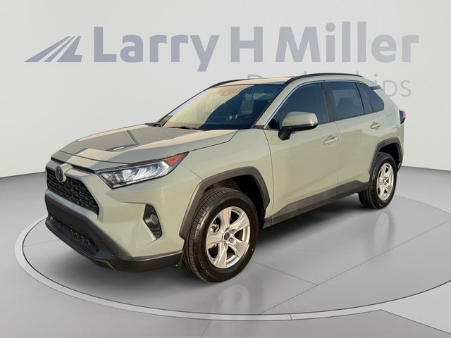 2021 Toyota RAV4 XLE FWD photo