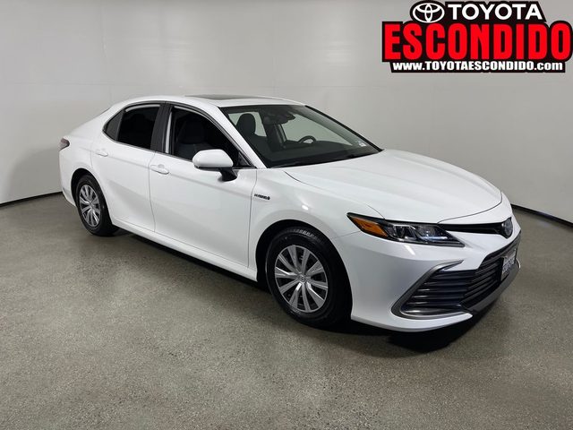 2021 Toyota Camry Hybrid LE FWD photo