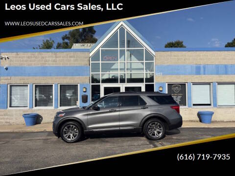 2021 Ford Explorer XLT 4WD photo