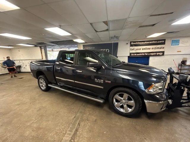 2020 Ram 1500 SLT 4WD photo