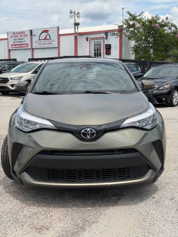 2021 Toyota C-HR XLE FWD photo