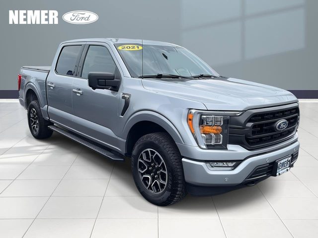 2021 Ford F-150 XLT 4WD photo