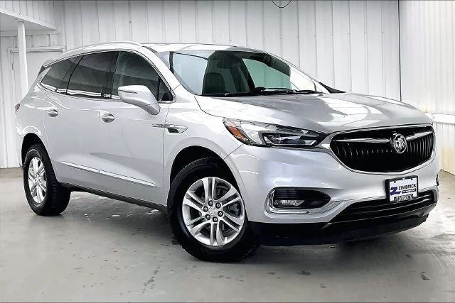 2021 Buick Enclave Essence AWD photo