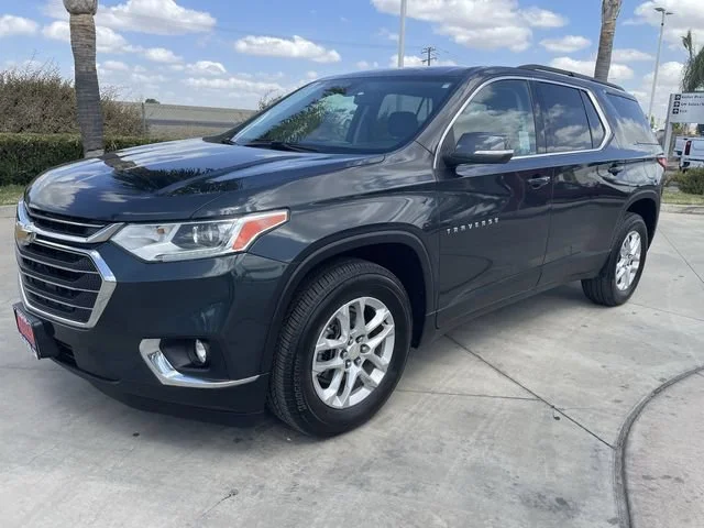 2021 Chevrolet Traverse LT Cloth FWD photo