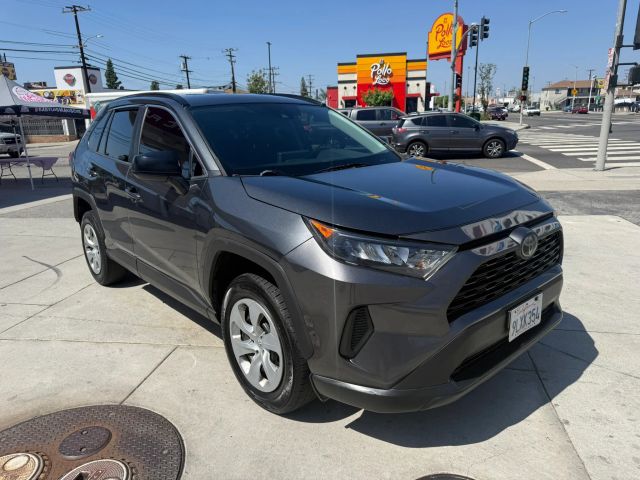 2020 Toyota RAV4 LE AWD photo